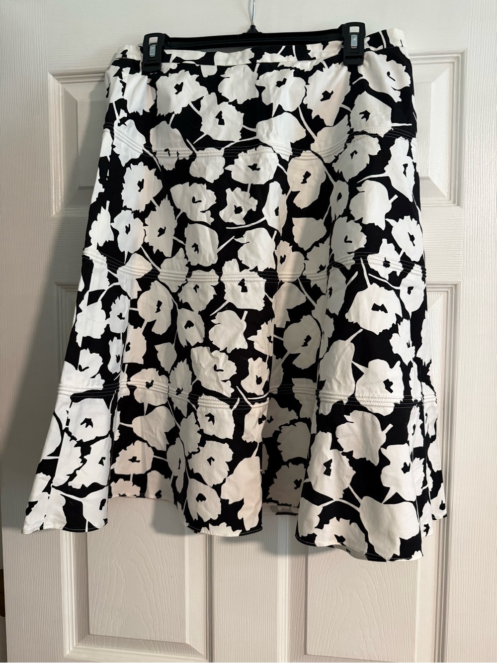 Anne Klein Black & White Floral A-Line Skirt